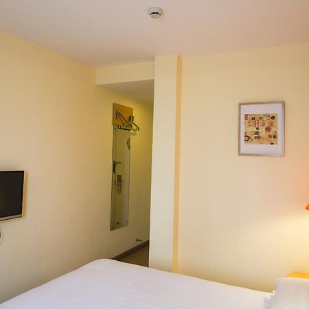 Home Inn Jinzhou Heishan County Zhongda Middle Road North Square Exterior photo